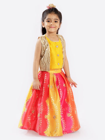Cosmos Glory Lehenga SetLEHENGAFREE SPARROW