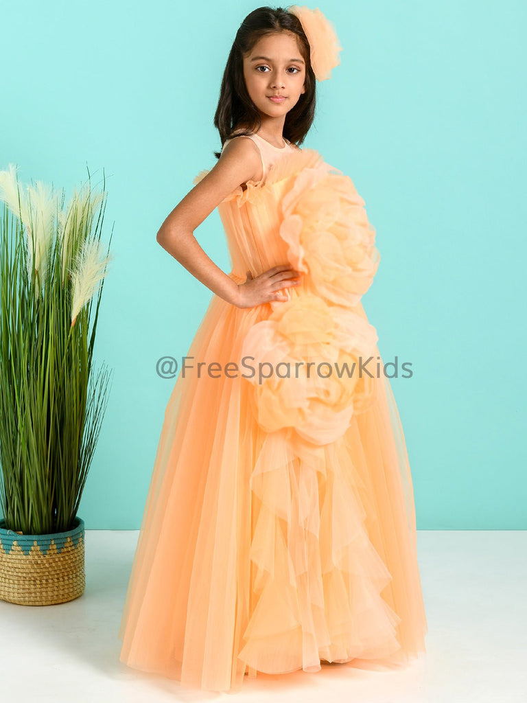 Juliet Peach Gown With Hair ClipGOWNFREE SPARROW